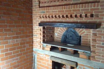 Da una porta antica si  costruito un forno importante